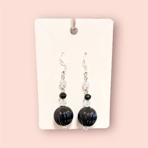 J19 - ⭐️Black Bead Earrings. 2/$30